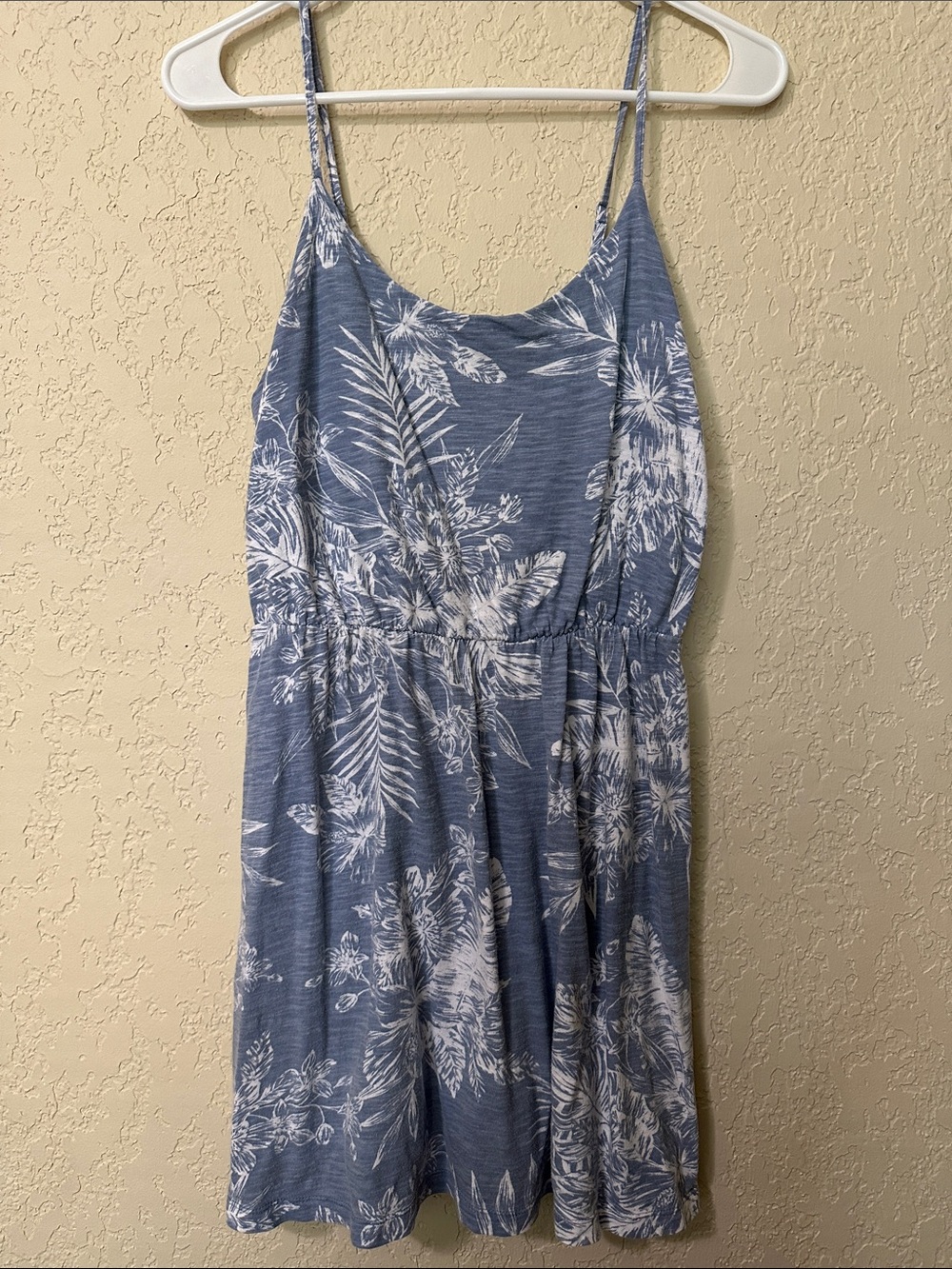 Old Navy Blue and White Floral Spaghetti-Strap Dress S